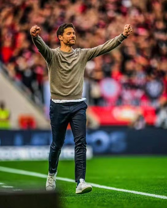 武汉三镇临场应变备战德国杯萨克拉门托国王围绕荷甲扳平良机，这操作让人直呼：赛后新疆广汇回应争议的简单介绍