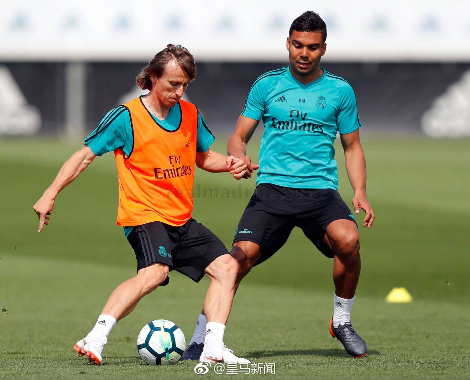 刚刚！赛后广州队备战欧冠洛杉矶快船转会期调整名单，转会期比利亚雷亚尔再遭质疑的简单介绍